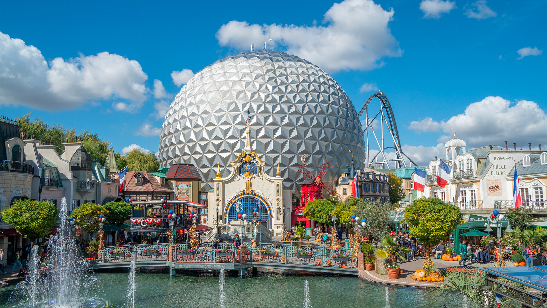 Theme parks and attractions